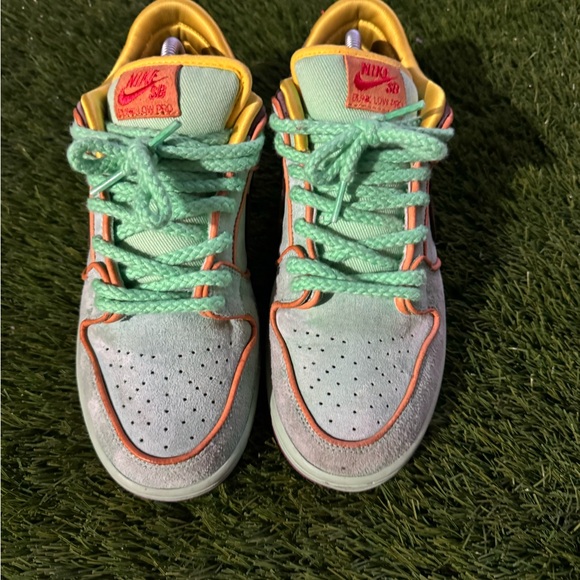 Nike “Rodeo” Dunks - Picture 6 of 8